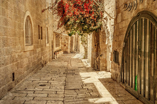 耶路撒冷犹太区的<strong>古巷</strong>。