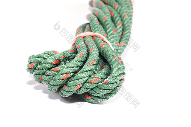 <strong>绿色系</strong>绳，由尼龙制成