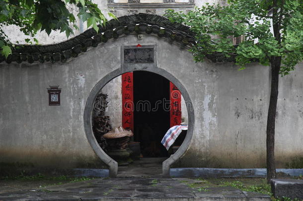 中国西迪的一扇圆门
