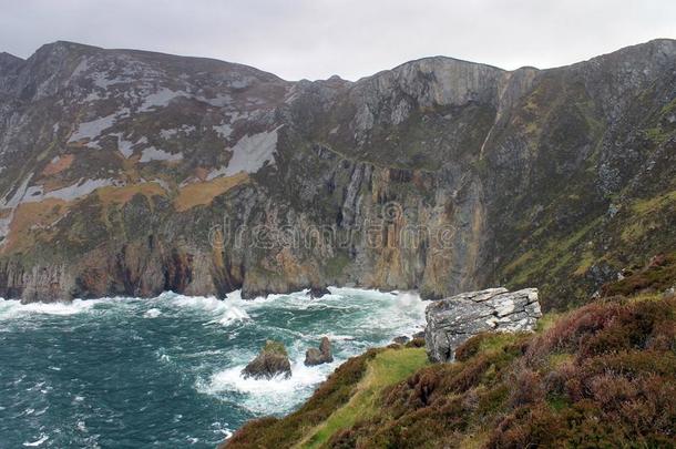 爱尔兰海岸风景滑过联盟。