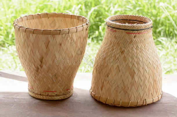 陶器<strong>蒸笼</strong>是煮糯米的竹制容器