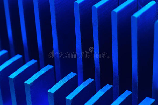 蓝色芯片组散热器