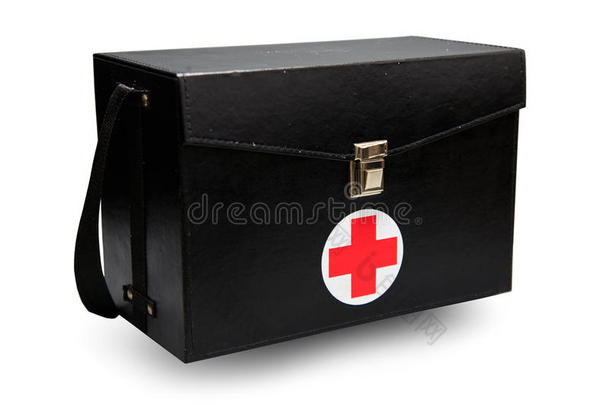 急救箱在白色背景或孤立背景下，急救箱使用辅助医疗服务的援助箱
