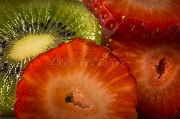 奇异果和草莓