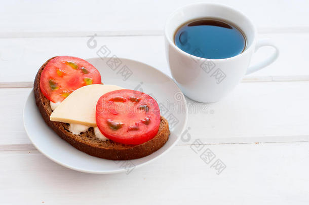 开胃菜黑色面包早餐布吕舍塔