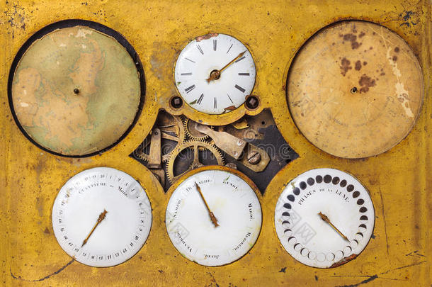 古代天文计时器，有六个移动部分