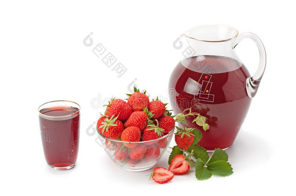 新鲜草莓和<strong>草莓汁</strong>