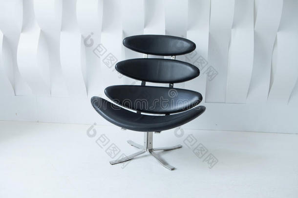 黑色现代椅
