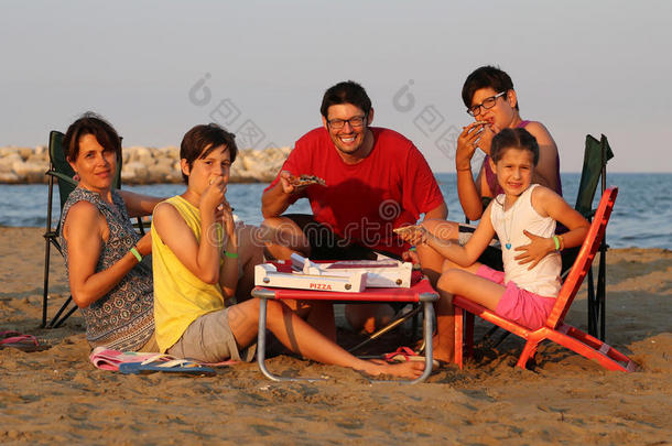 海滩椅子小孩儿童吃