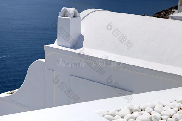 白色洗涤传统房屋的细节，希腊，桑托里尼岛