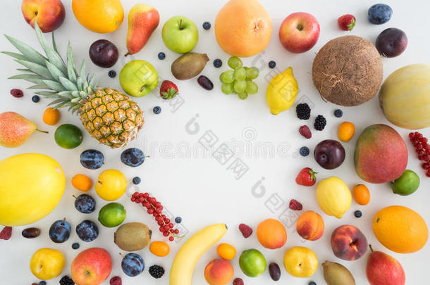 收集夏季水果