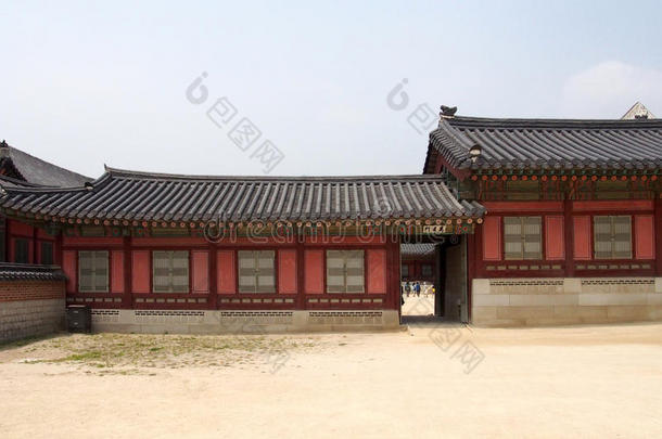 美丽的韩国传统建筑立面图