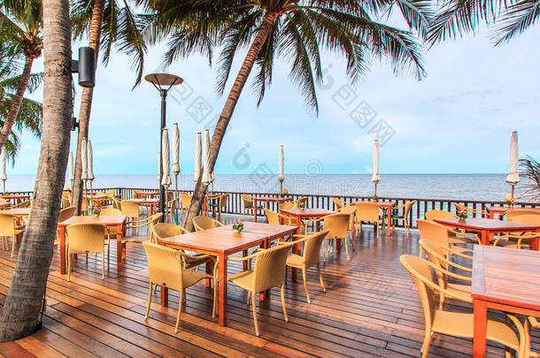海滩海滨俱乐部蓝色咖啡馆平静的