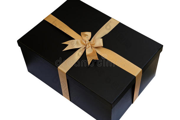 黑色礼品盒，<strong>金色</strong>丝带和<strong>蝴蝶结</strong>隔离在白色（裁剪路径）