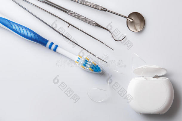 牙科护理的不同工具