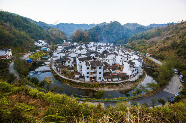 中国的乡村道路山天