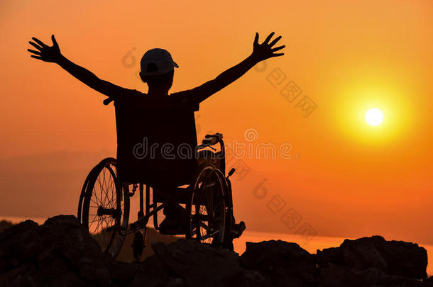 残疾人，残疾和日出&快乐和平的残疾