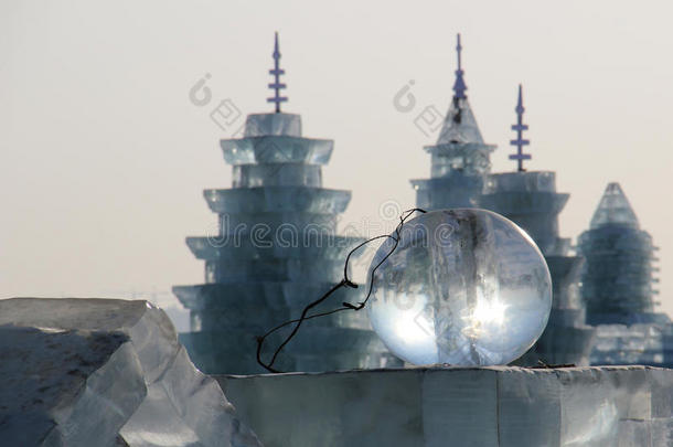 球瓷器寒冷的节日哈尔滨