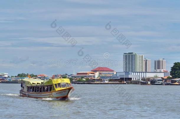 船，运输在泰国的Chaopraya<strong>河</strong>。