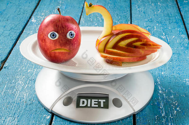 饮食和减肥的概念：苹果-天鹅