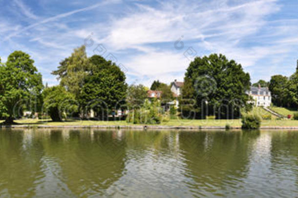 宏伟的奇纳尔全景在Chantilly城堡公园，宏伟的奇纳尔全景