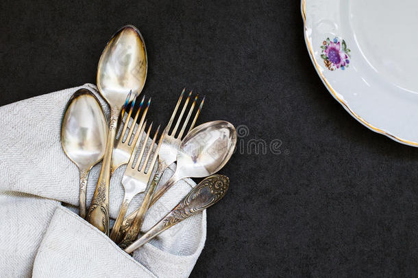 叉子，勺子和盘子