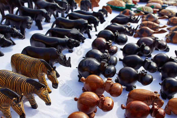 非洲手工工艺品手工雕刻动物