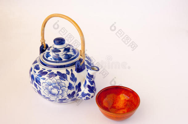青花瓷茶壶