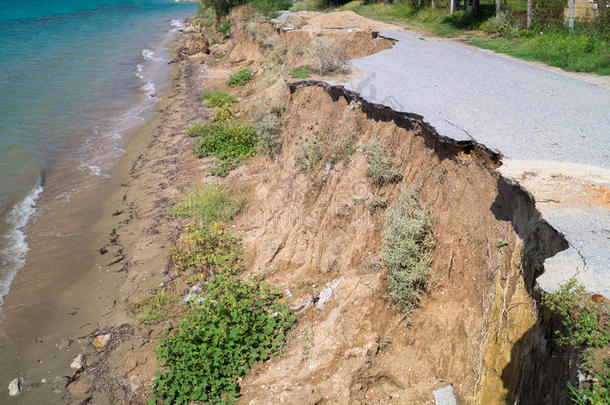 地震后封闭裂缝沥青