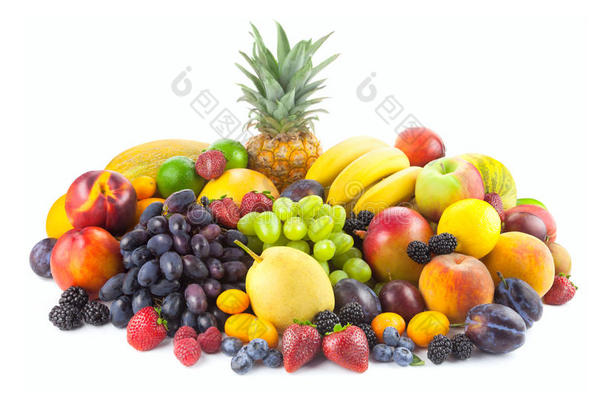 收集白色上的不同水果