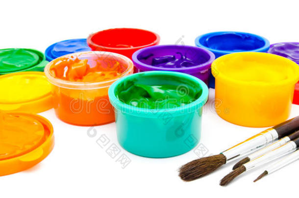 儿童手指油漆和油漆刷隔离