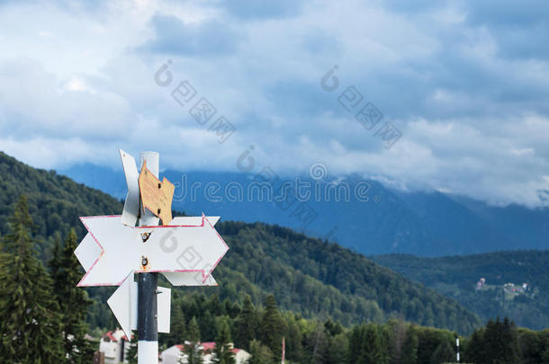 冒险阿尔卑斯山地区<strong>箭头</strong>空白的