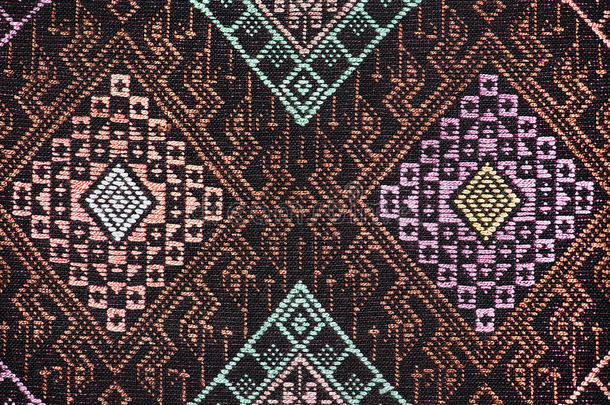 五颜六色的泰国丝绸手工艺品秘鲁风格的地毯表面关闭<strong>更多</strong>的这个主题和<strong>更多</strong>的纺织品秘鲁条纹美丽的背景