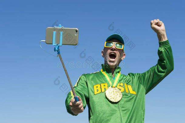 巴西金牌运动员自拍自拍杆