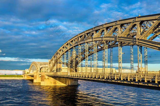布尔什霍金斯基桥在圣彼得堡