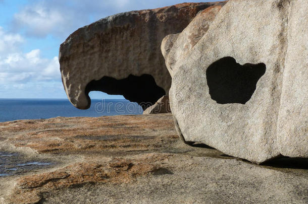 非凡的岩石