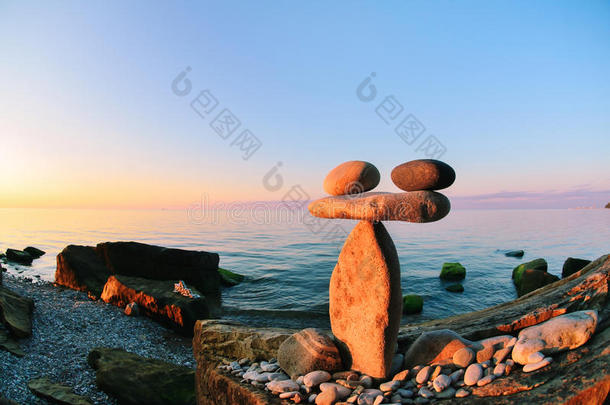 精确平衡平衡的海滩概念