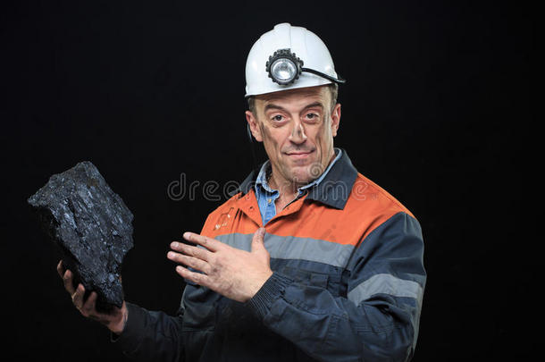 <strong>煤矿</strong>工人掌握了大量的能源