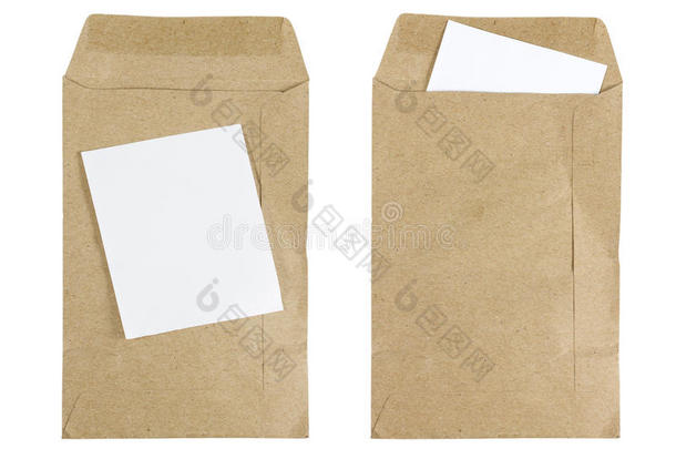 棕色信封文件与纸张隔离在白色背景上