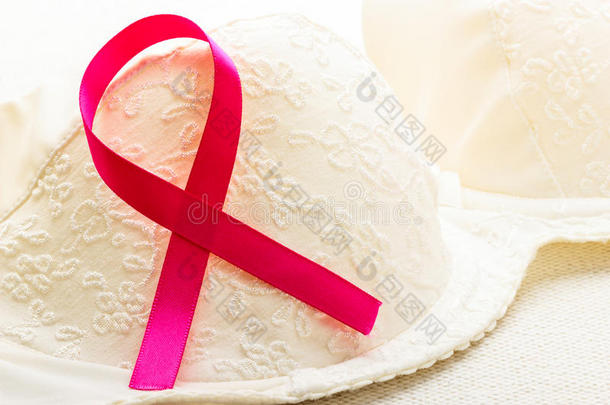 乳腺癌意识概念。