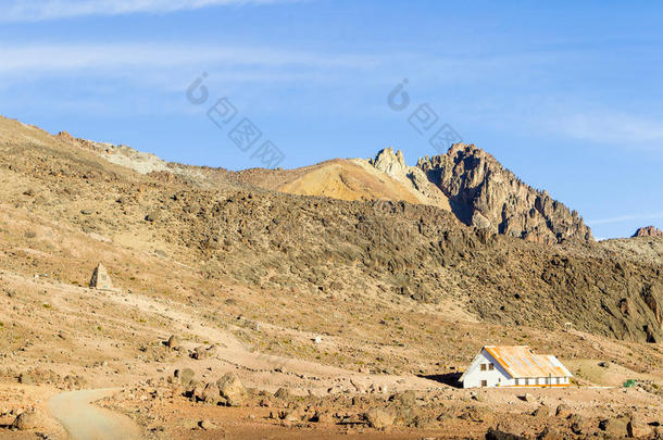 奇姆博拉佐火山难民