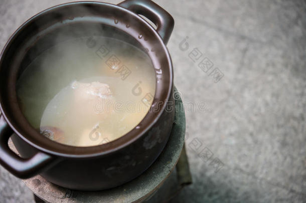 煤型煤炉煮汤