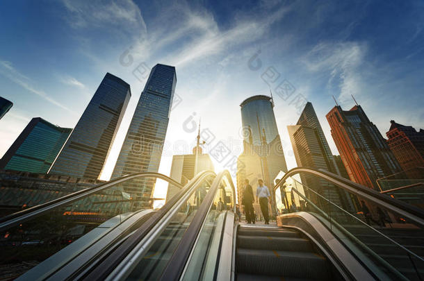 上海陆家嘴金融中心自动扶梯，中国
