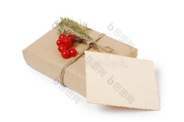 工艺礼品盒与贺卡文字。 圣诞节，新年假期背景白色