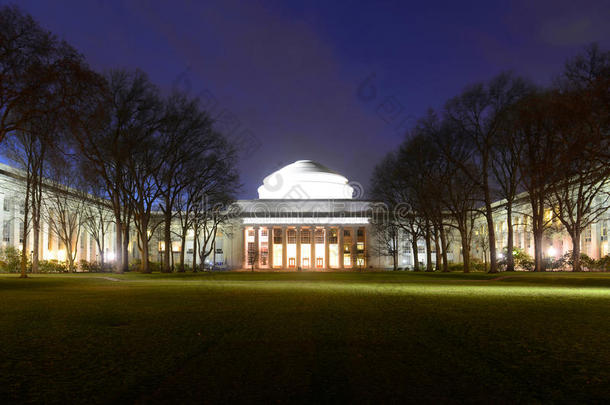 麻省理工学院<strong>大圆</strong>顶，波士顿，马萨诸塞州