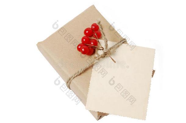<strong>工艺礼品</strong>盒与贺卡文字。 圣诞节，新年假期背景隔离在白色上