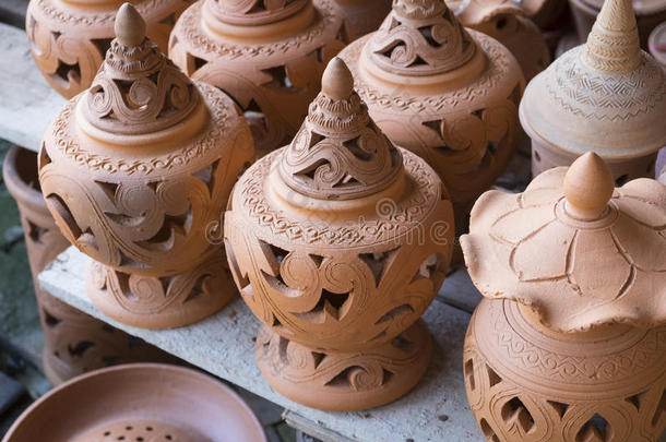 陶器棕色手工粘土罐