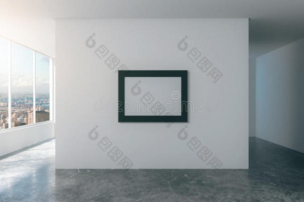 空阁楼风格房间白色墙壁上的空白相框