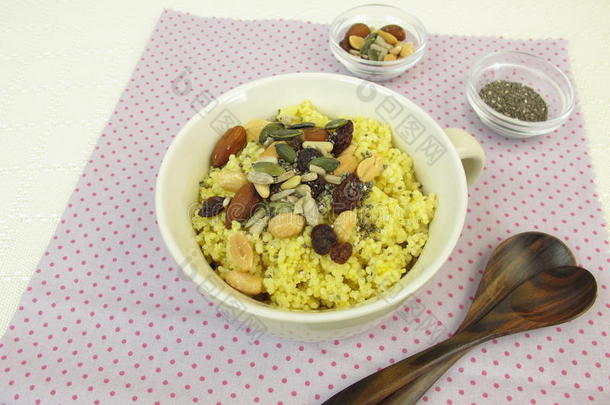 早餐芡欧鼠尾草自由的面筋小米