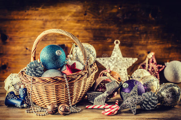 圣诞节。 圣诞装饰。 圣诞球，星星，叮当铃，圣诞装饰品。